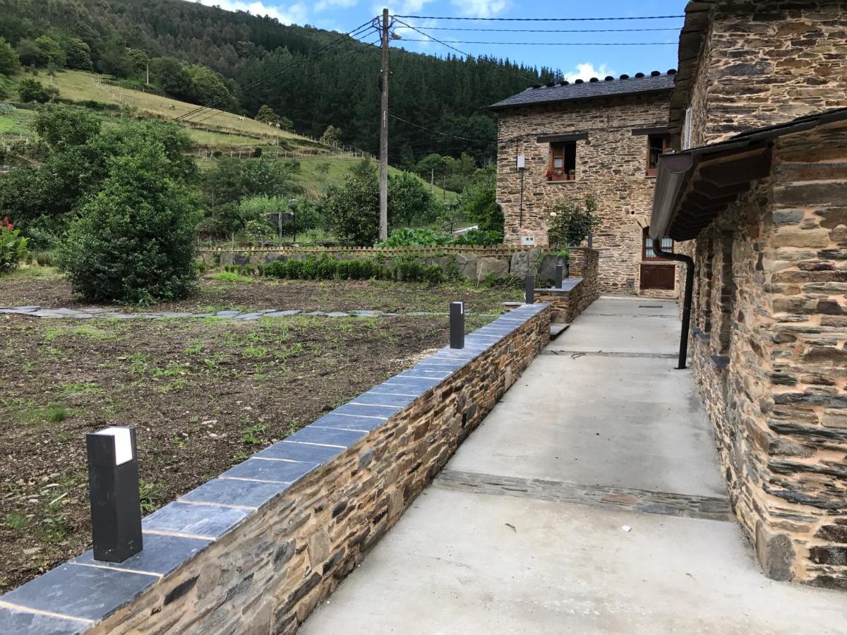 Casas Rurales Tareira En Taramundi Exterior foto